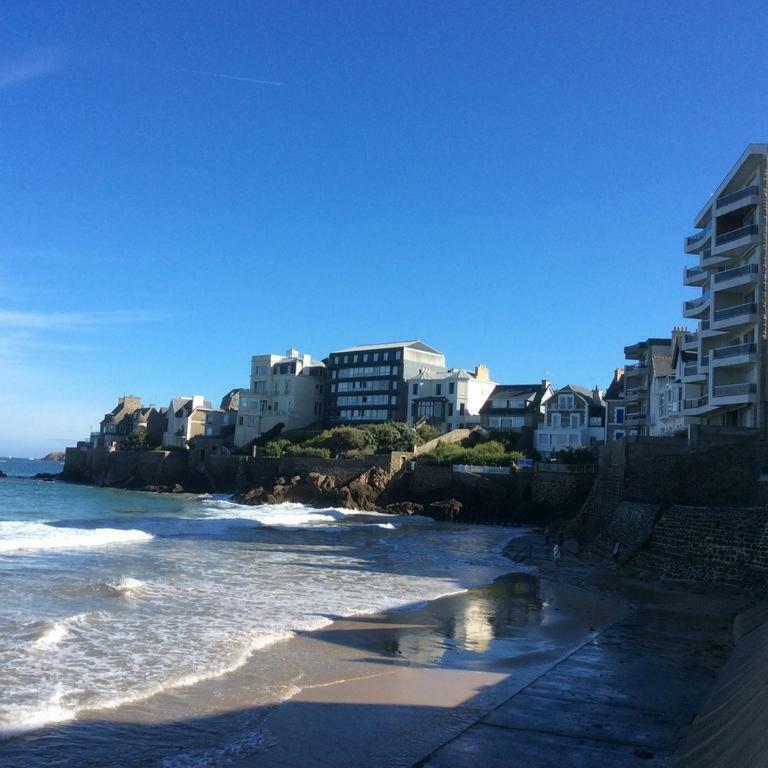 Appartement Les Pieds Dans L'Eau - Residence Sur La Plage 圣马洛 外观 照片